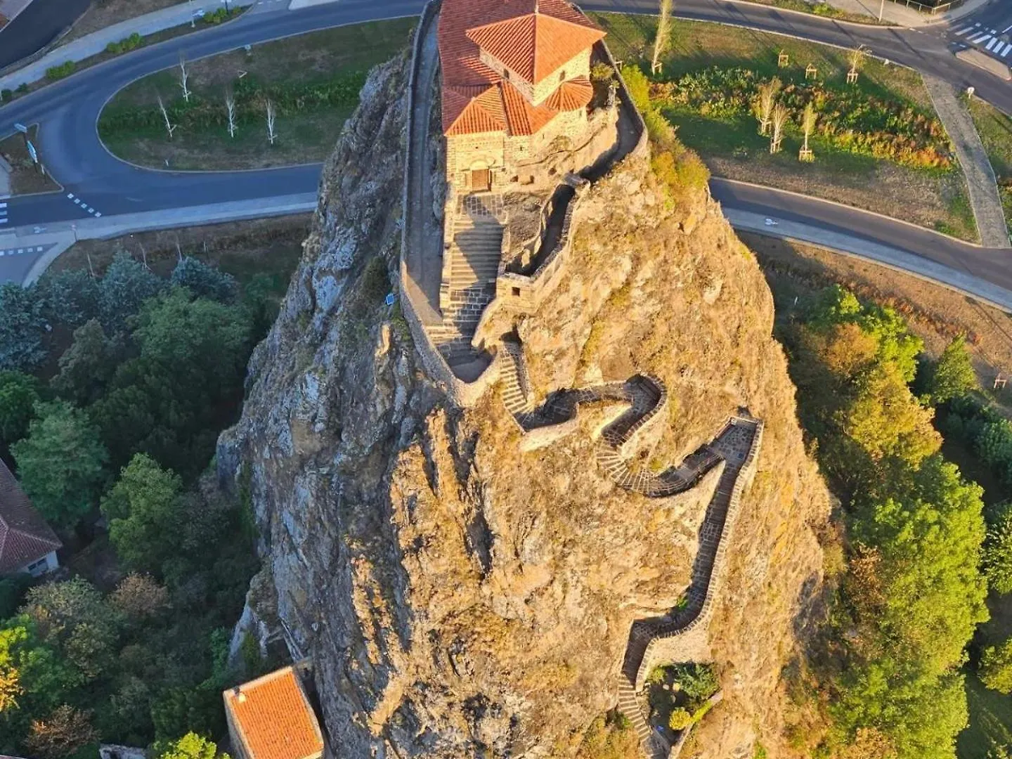 La Lodge Face Au Lac Sanssac-l'Eglise